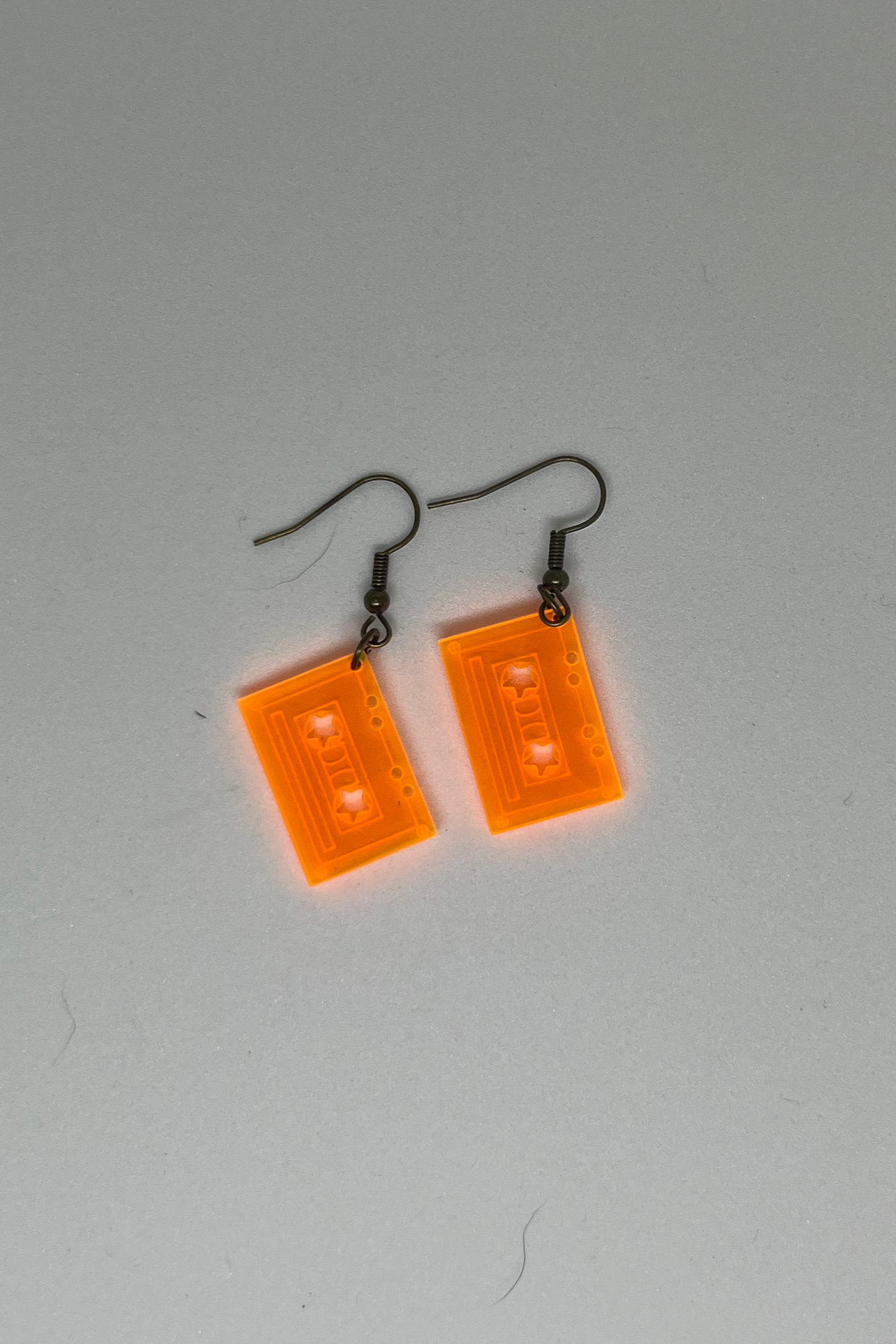 Pendientes retro de cinta de casete de neón ? Joyería nostálgica de los 90 | Regalo para amantes de la música